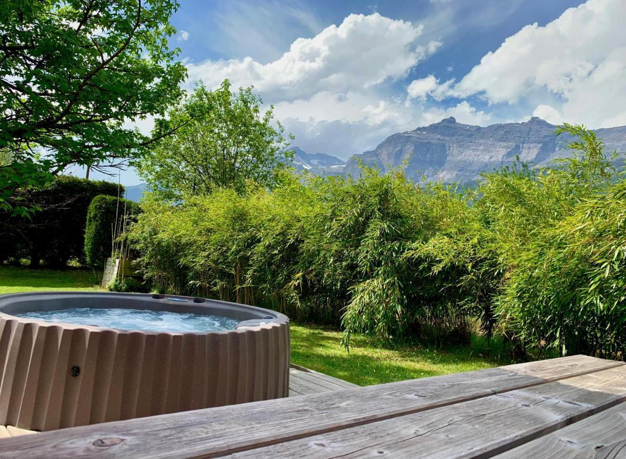 Appartement avec jacuzzi dans chalet privé, grande terrasse, parking gratuit Les Houches Esterno foto