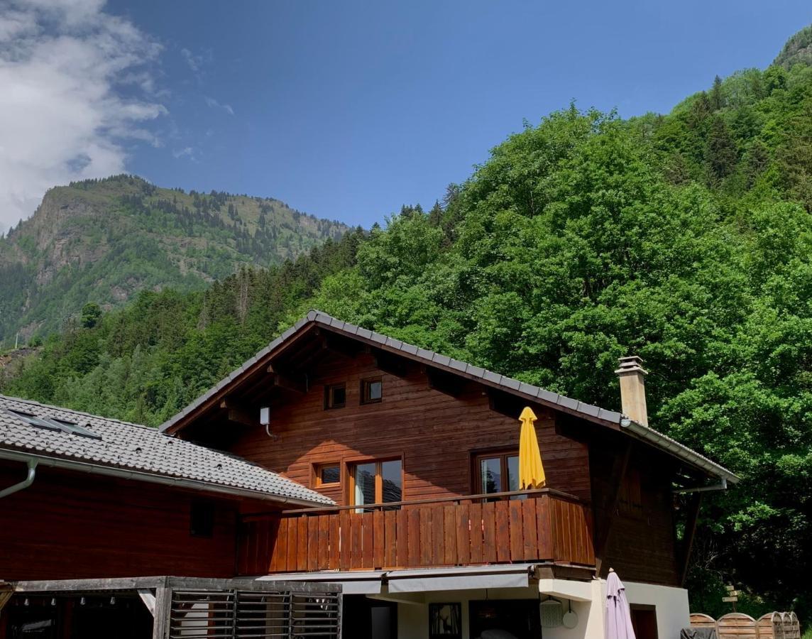 Appartement avec jacuzzi dans chalet privé, grande terrasse, parking gratuit Les Houches Esterno foto